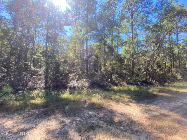 $7,895 | Ocean Beach Estate, Ocean Springs, MS 39564