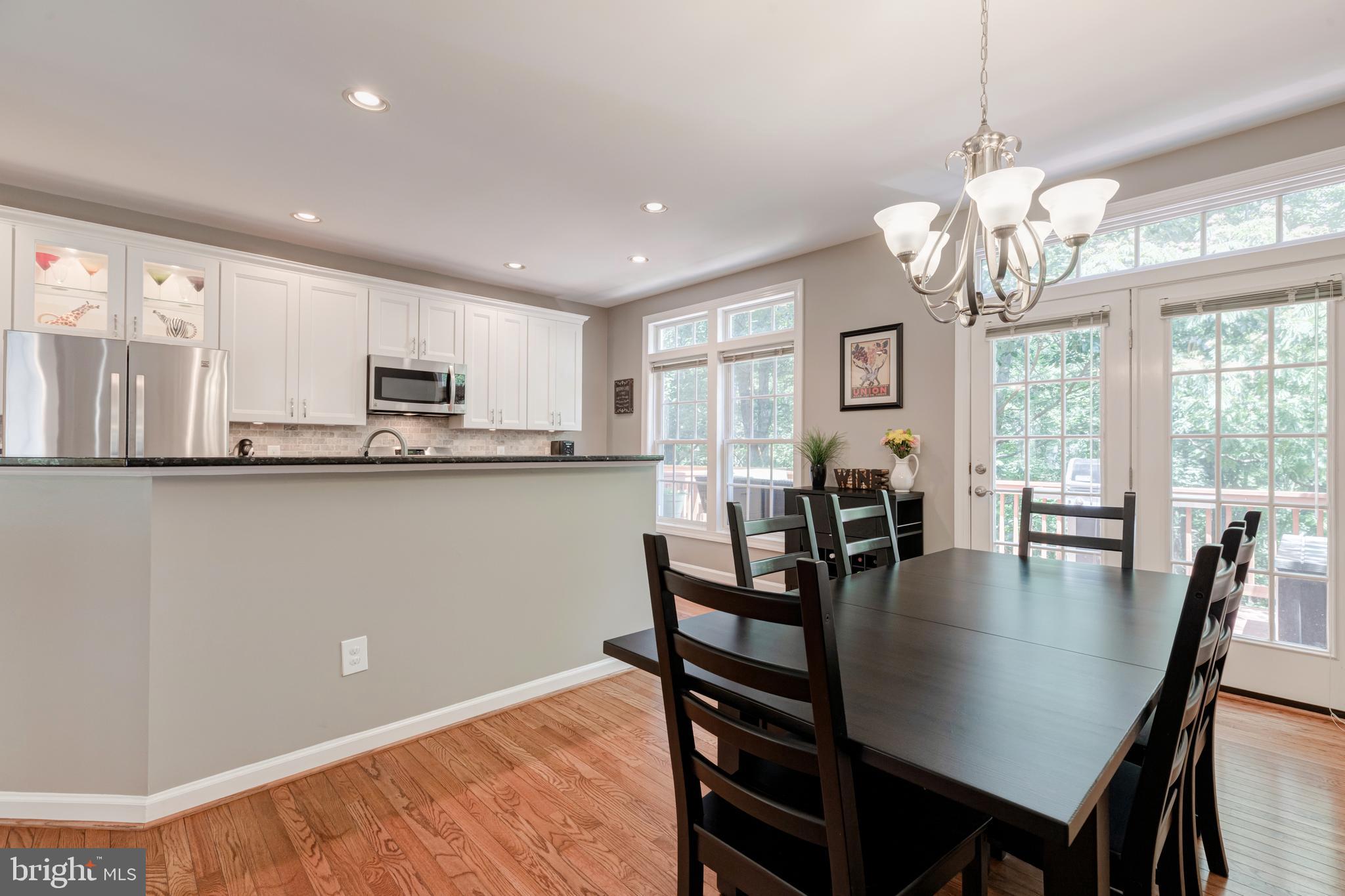 6651 Debra Lu Way Springfield, VA 22150 - Photo 15 of 40 Dining Room-Kitchen