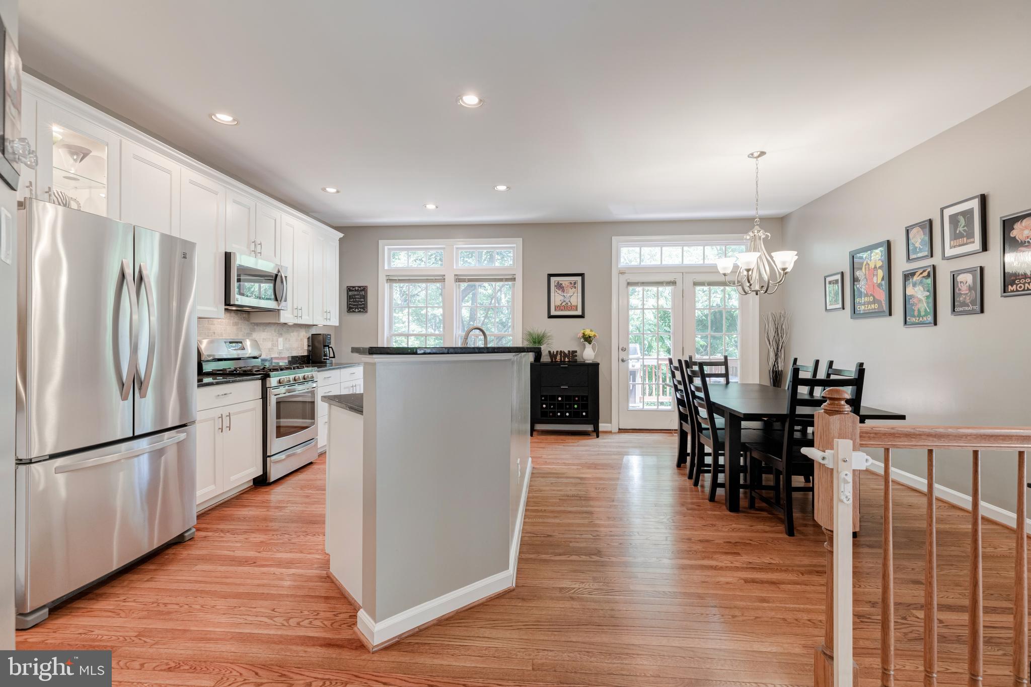 6651 Debra Lu Way Springfield, VA 22150 - Photo 6 of 40 Kitchen