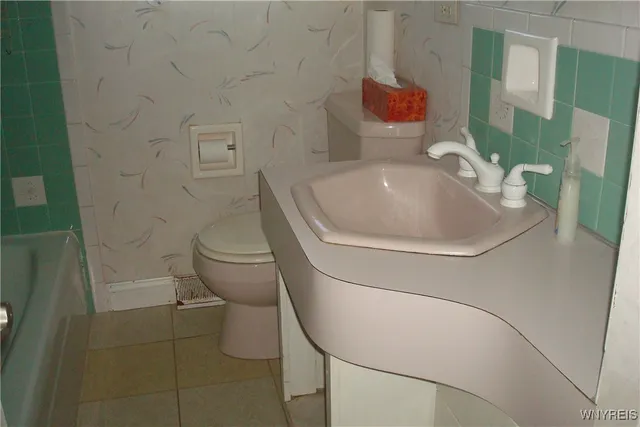 $219,900 | 11 Claude Drive, Cheektowaga, NY 14043