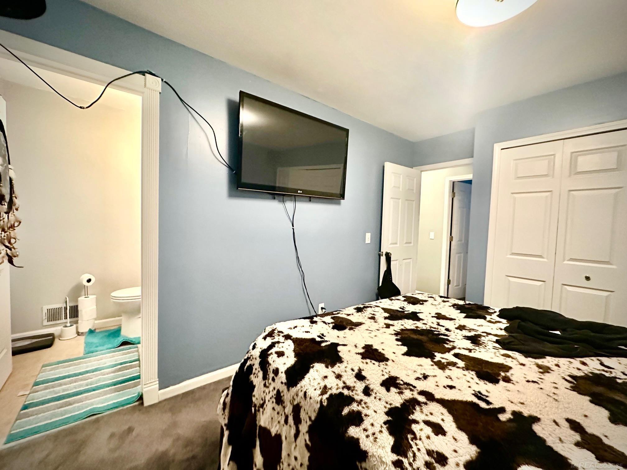 8235 Rondale Drive Utica, MI 48316 - Photo 17 of 34 50186383-16defa28-6412-46d6-a9c5-4d1635d45b01.JPG