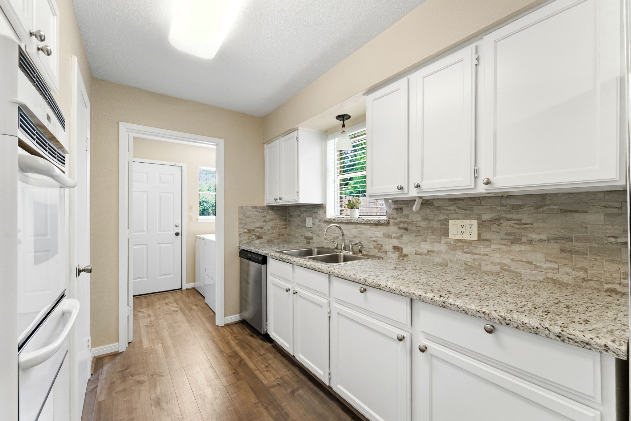 10820 Longleaf Drive Conroe, TX 77385 - Photo 12 of 29