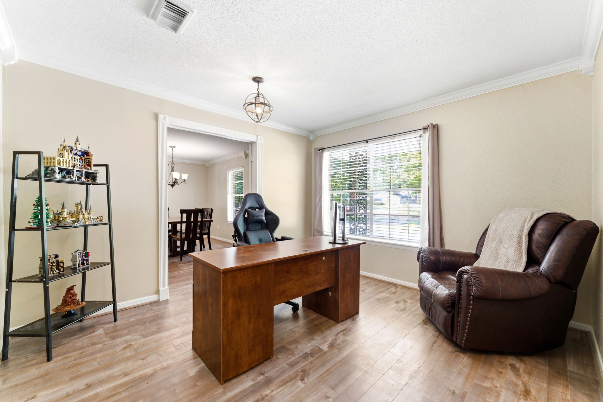 10820 Longleaf Drive Conroe, TX 77385 - Photo 4 of 29