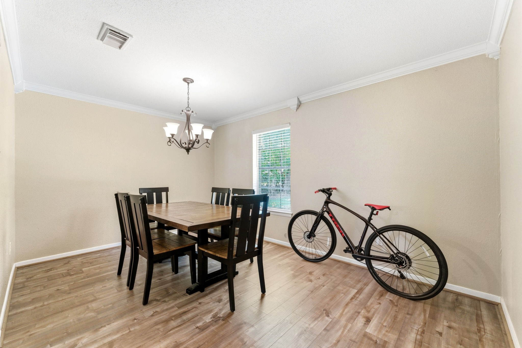 10820 Longleaf Drive Conroe, TX 77385 - Photo 6 of 29
