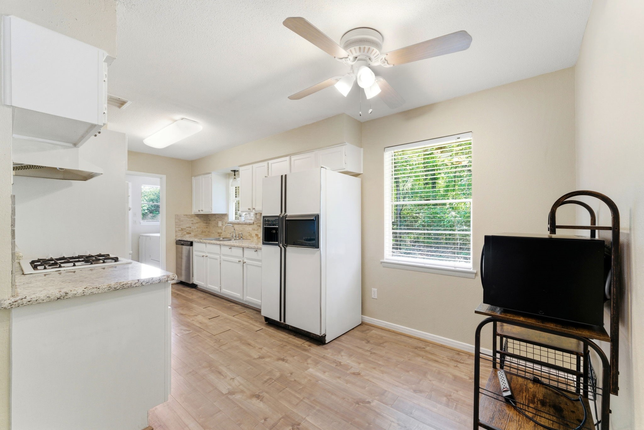 10820 Longleaf Drive Conroe, TX 77385 - Photo 9 of 29