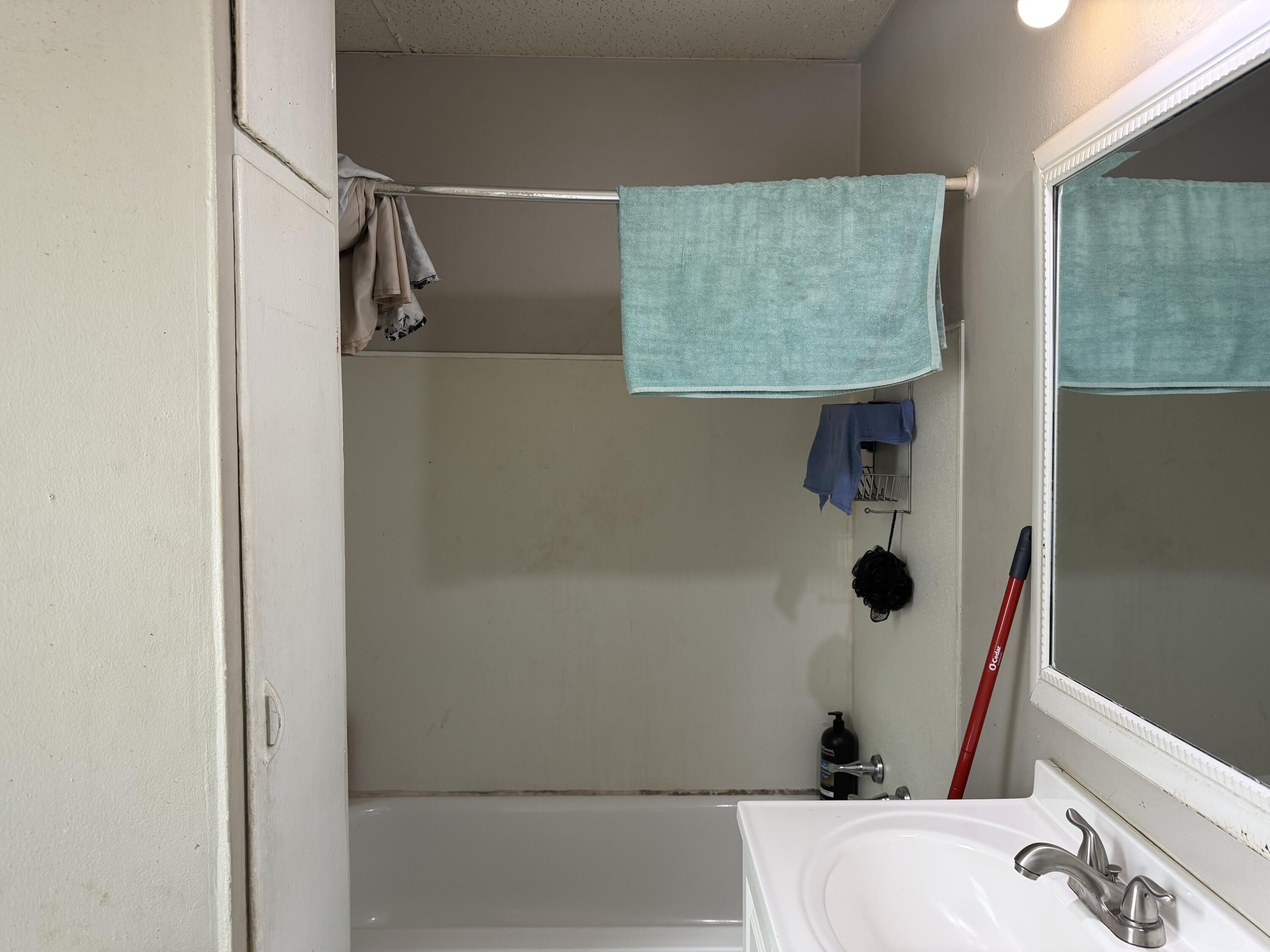 1541 South Union Street Milwaukee, WI 53204 - Photo 12 of 26 1541 S Union St