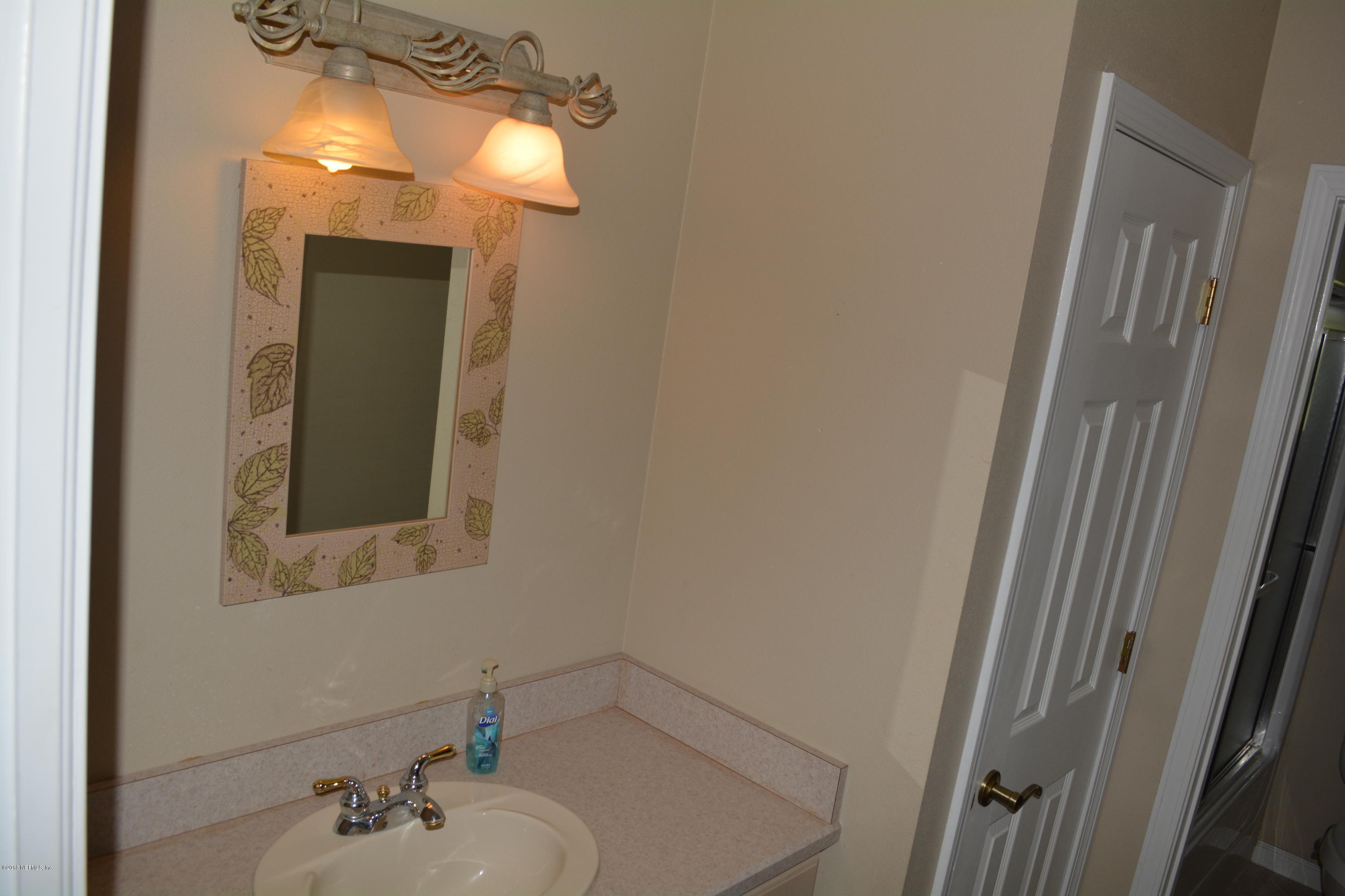 4203 Raintree Drive Macclenny, FL 32063 - Photo 19 of 26 Jack and Jill Bath