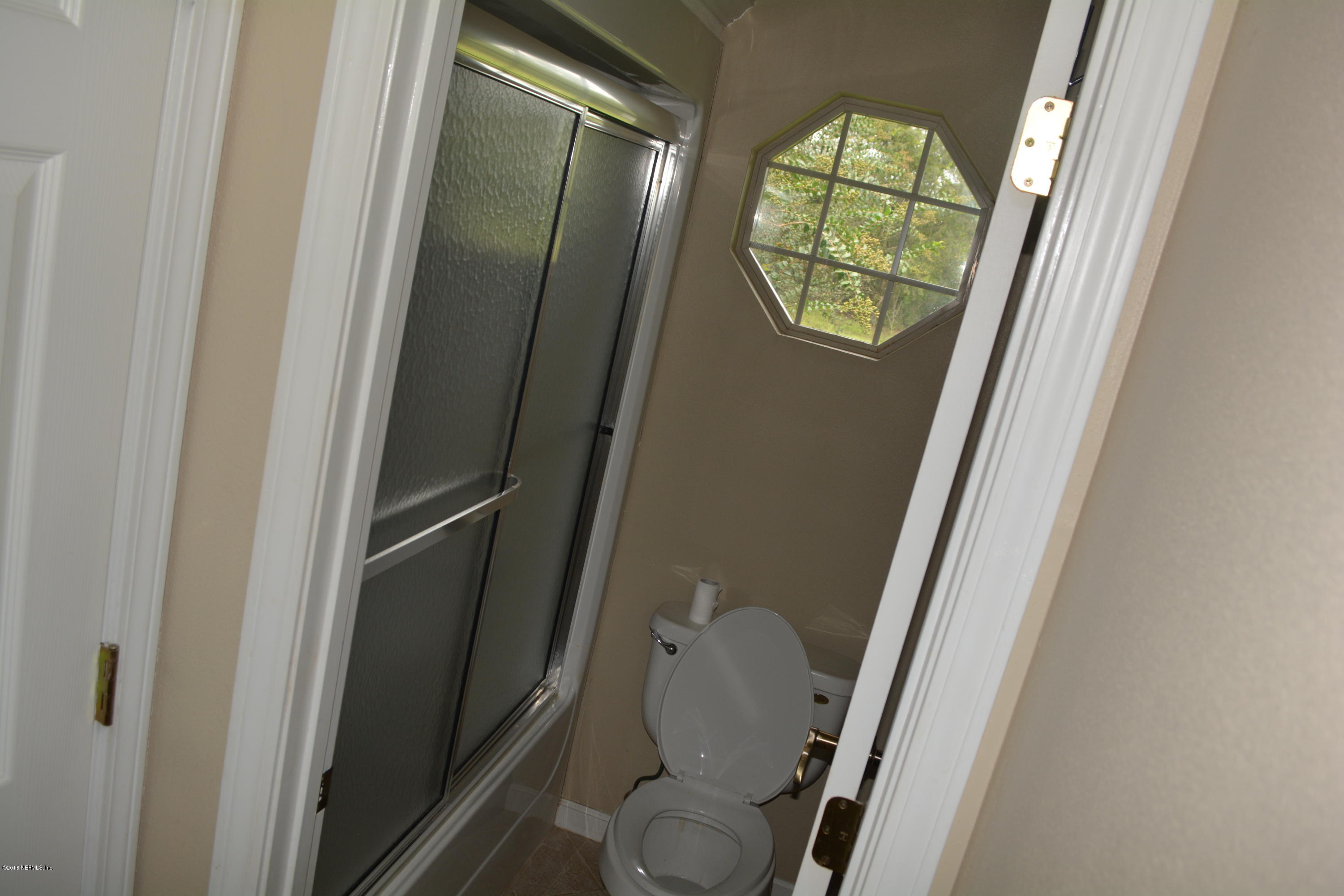 4203 Raintree Drive Macclenny, FL 32063 - Photo 20 of 26 Jack and Jill Bath