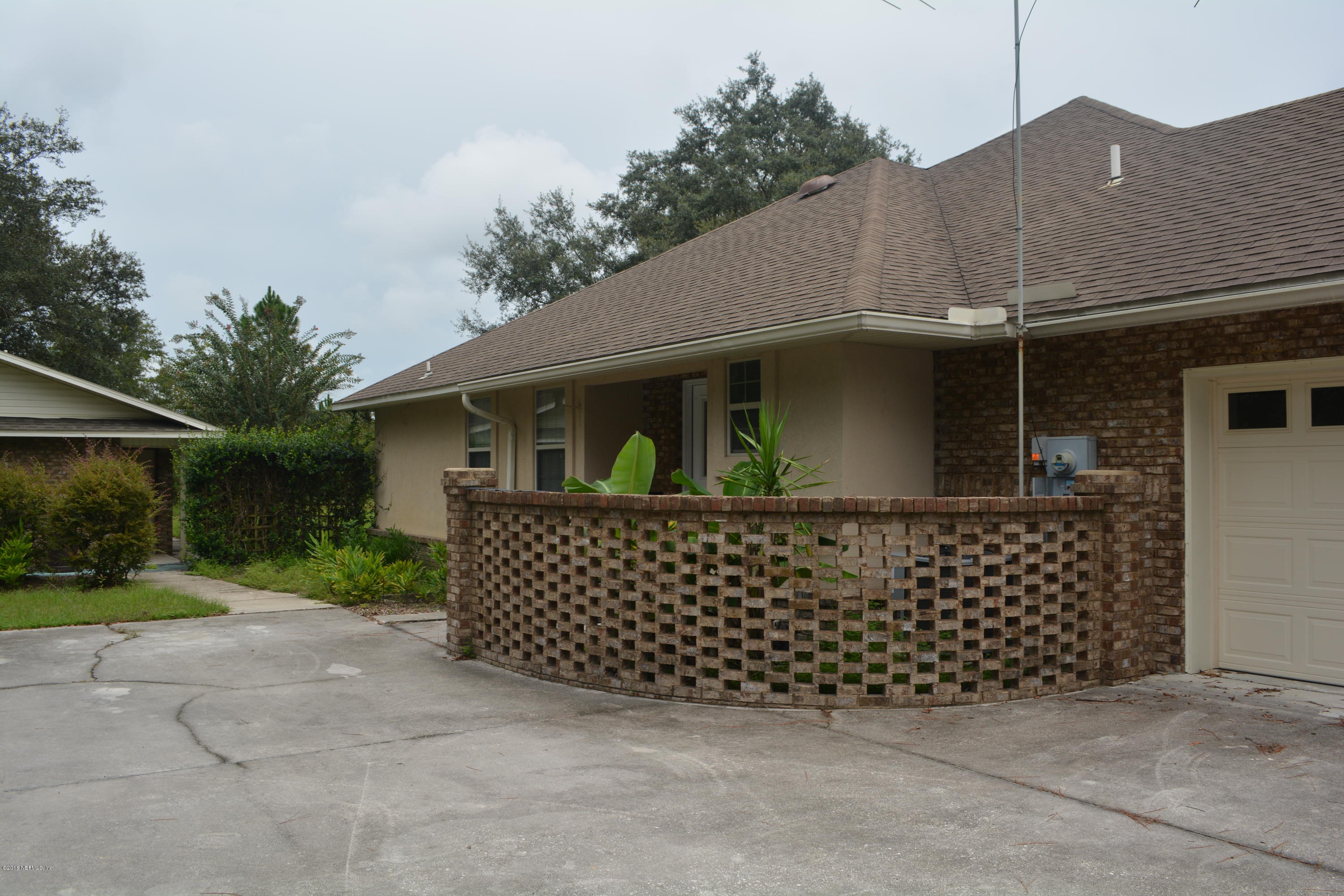 4203 Raintree Drive Macclenny, FL 32063 - Photo 4 of 26 East side of Home