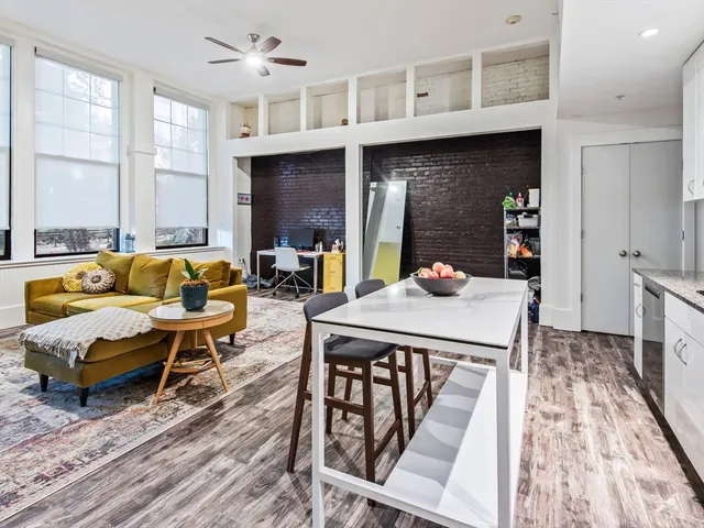 $305,000 | 28 Adams Street, Unit 102, Worcester, MA 01604