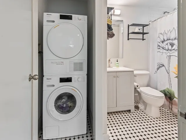 $305,000 | 28 Adams Street, Unit 102, Worcester, MA 01604