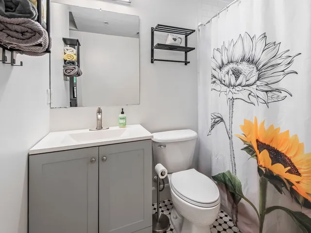 $305,000 | 28 Adams Street, Unit 102, Worcester, MA 01604