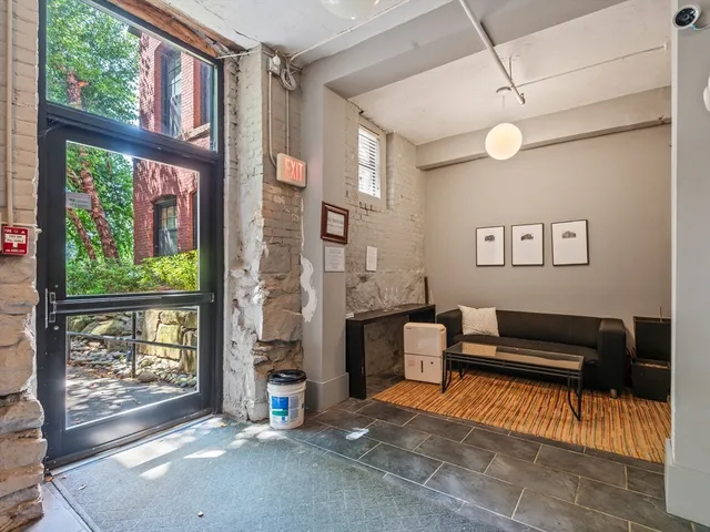 $305,000 | 28 Adams Street, Unit 102, Worcester, MA 01604