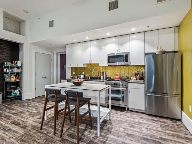 $305,000 | 28 Adams Street, Unit 102, Worcester, MA 01604