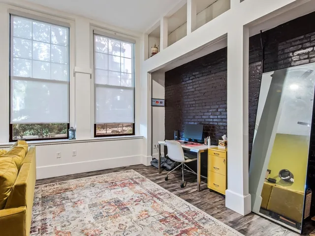 $305,000 | 28 Adams Street, Unit 102, Worcester, MA 01604