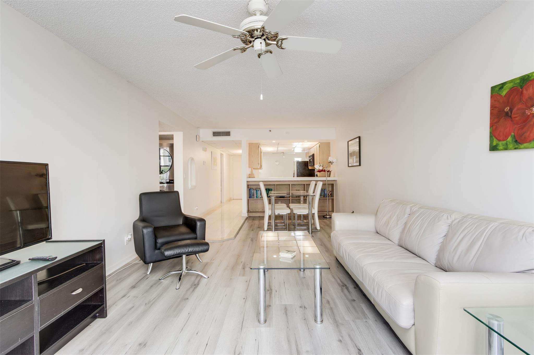 20 Royal Palm Way, Unit 202 Boca Raton, FL 33432 - Photo 8 of 44 Photo 8