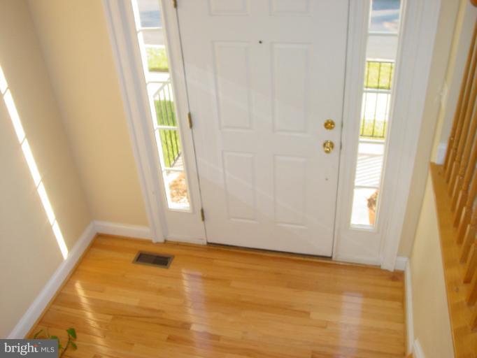 23059 Birch Mead Road Clarksburg, MD 20871 - Photo 2 of 4 Interior (General)