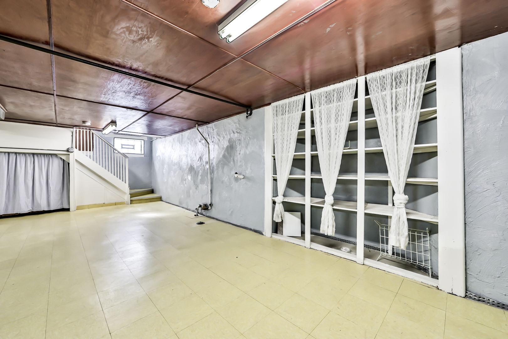 555 East Parkway Road Riverside, IL 60546 - Photo 27 of 38