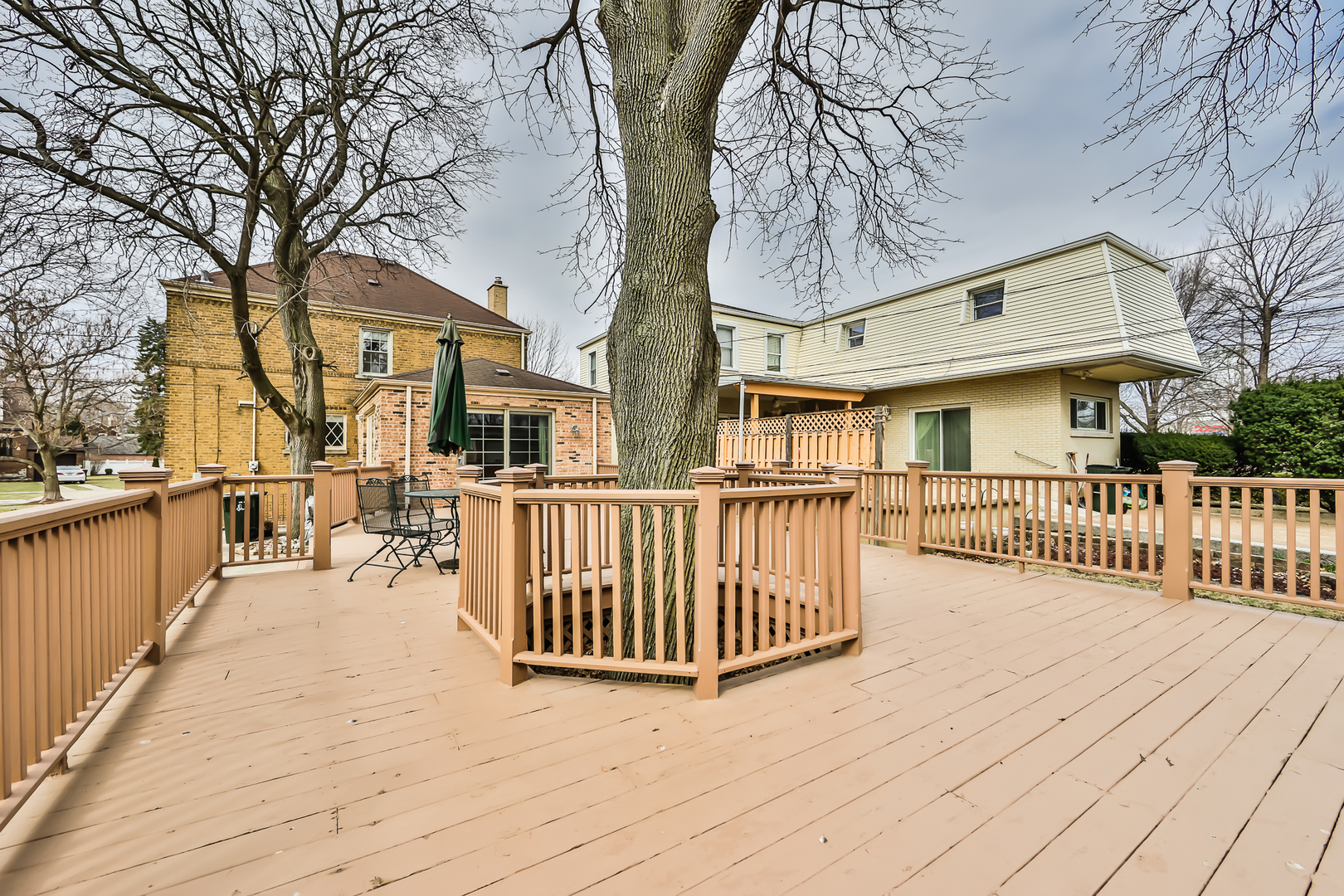 555 East Parkway Road Riverside, IL 60546 - Photo 33 of 38