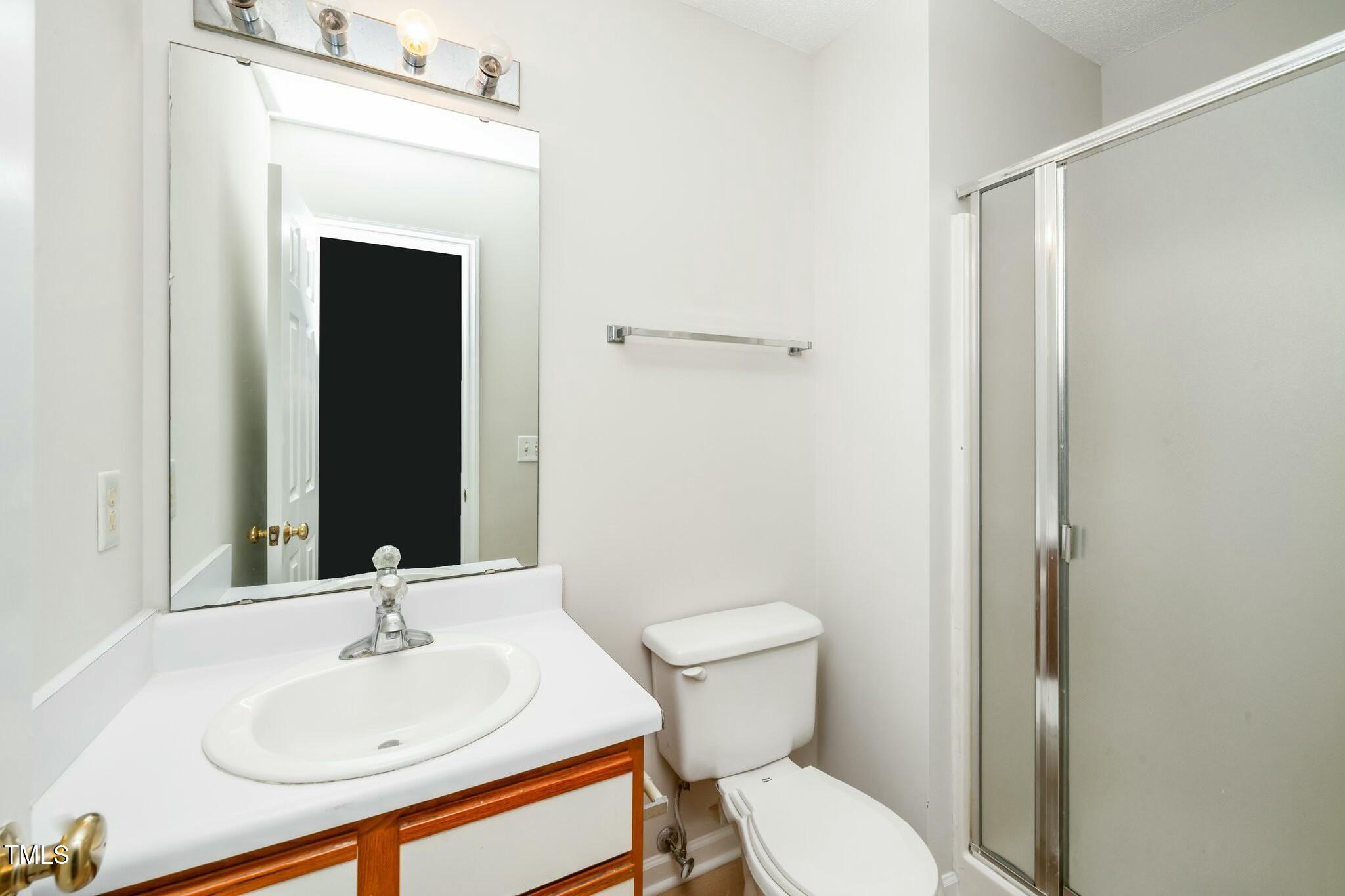 231 Donald Ross Drive Raleigh, NC 27610 - Photo 5 of 18 tempImageSBej25