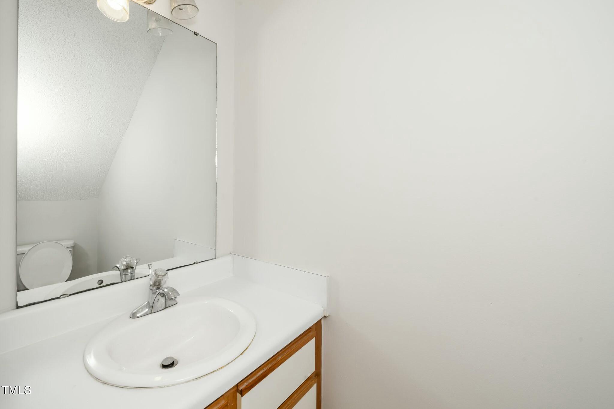 231 Donald Ross Drive Raleigh, NC 27610 - Photo 10 of 18 tempImageNaCaeA