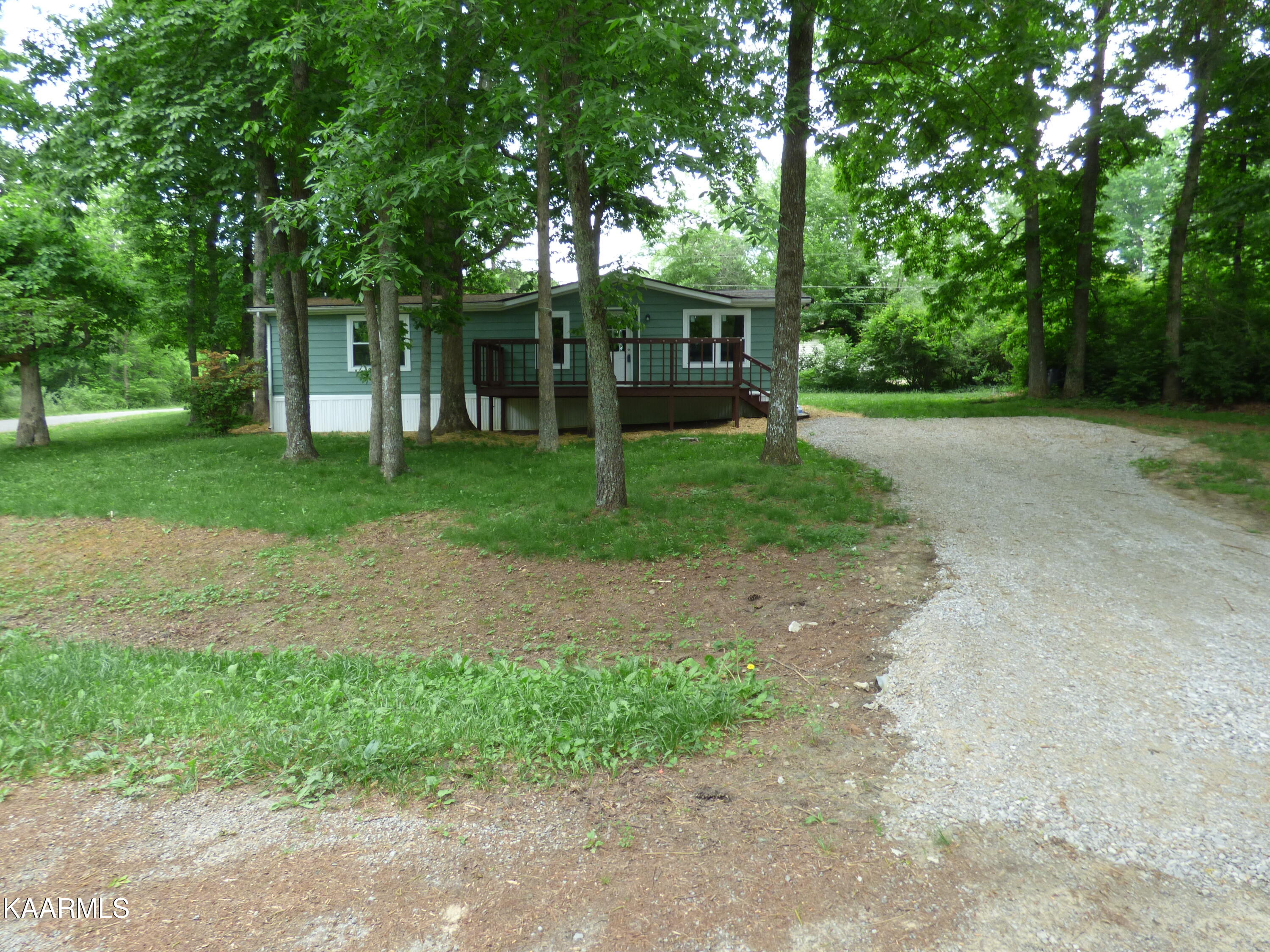 144 Rugby Court Crossville, TN 38558 - Photo 1 of 33 P1060067
