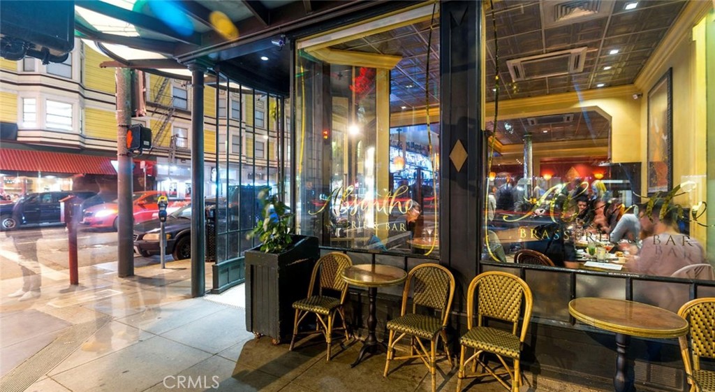 100 Van Ness Avenue, Unit 402 San Francisco, CA 94102 - Photo 66 of 75 a view of a chairs and tables in the patio