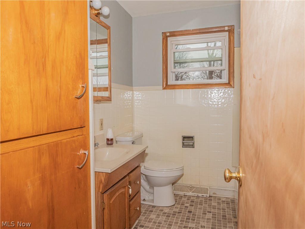 273 Ritter Street Rittman, OH 44270 - Photo 8 of 15