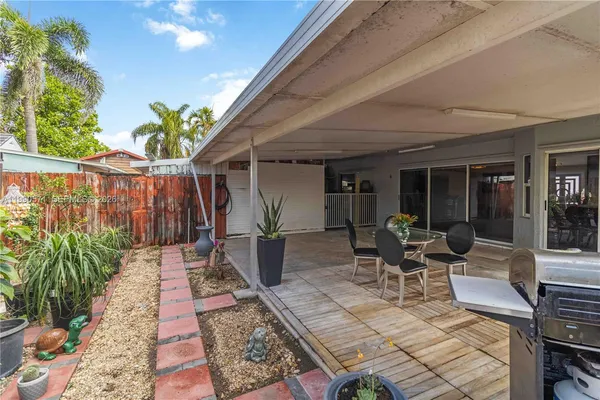 $695,000 | 17036 Southwest 144th Court, Miami, FL 33177