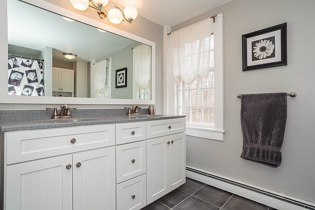 63 Nashua Road Pepperell, MA 01463 - Photo 20 of 29
