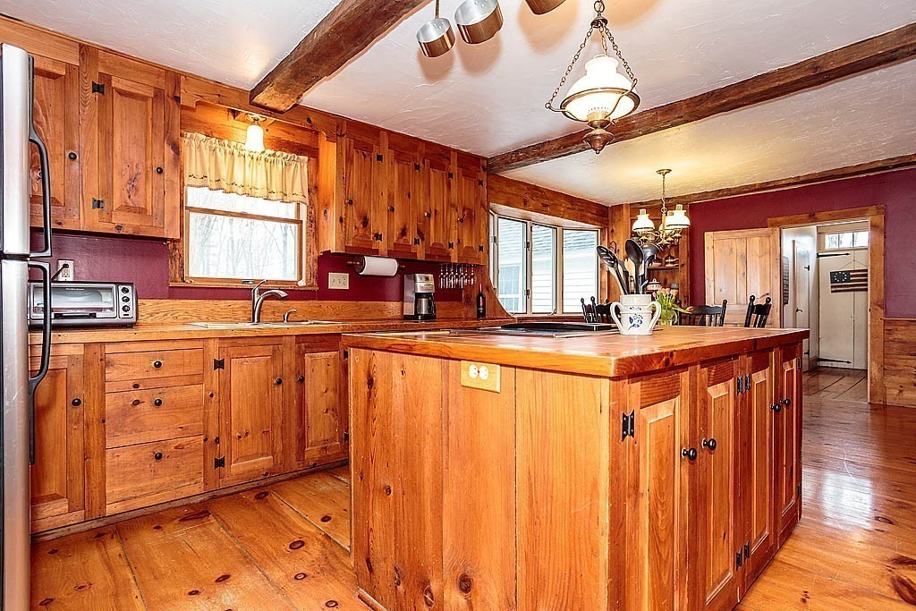 63 Nashua Road Pepperell, MA 01463 - Photo 8 of 29