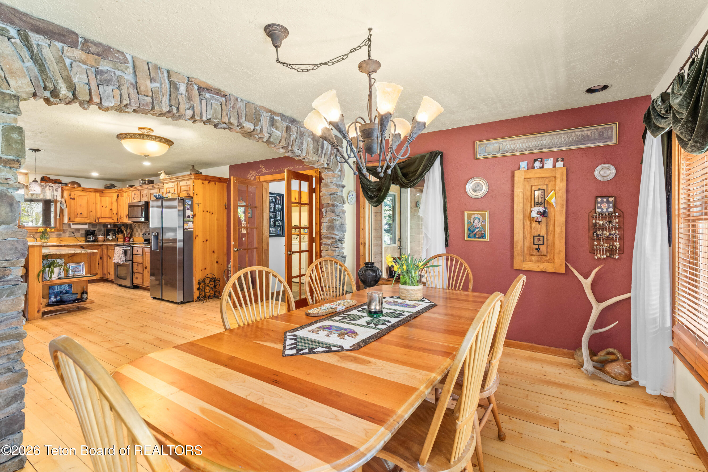 83 Buck Lane Alpine, WY 83128 - Photo 23 of 75 83 Buck Ln IMG_6117