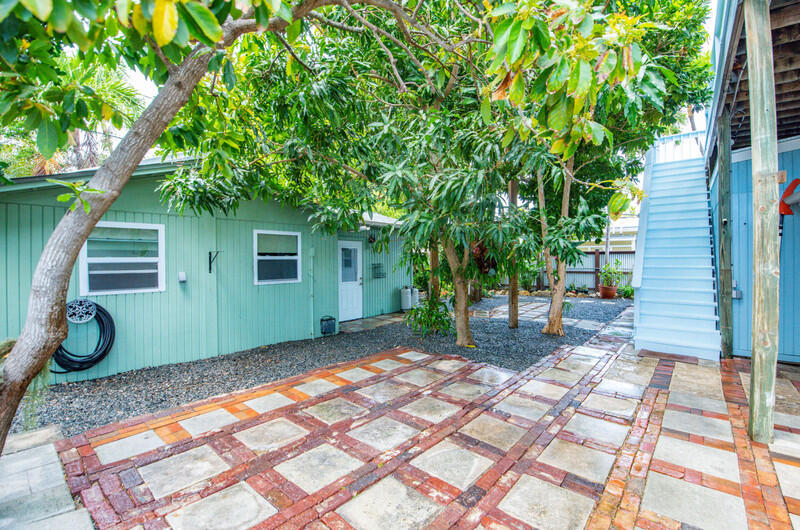 1006 16th Terrace Key West, FL 33040 - Photo 34 of 49 a view of outdoor space and yard