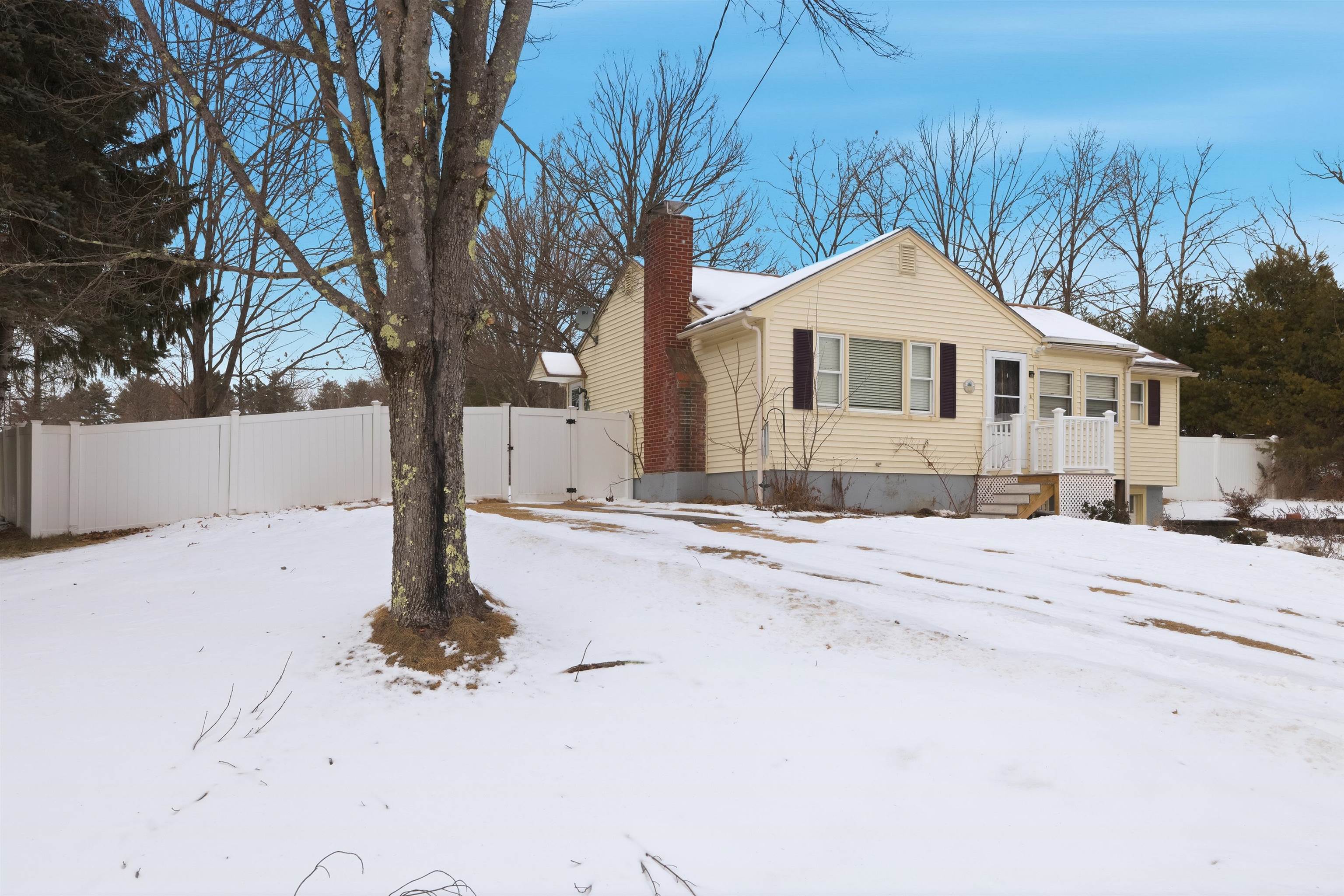 10 Frances Street Franklin, NH 03235 - Photo 35 of 45