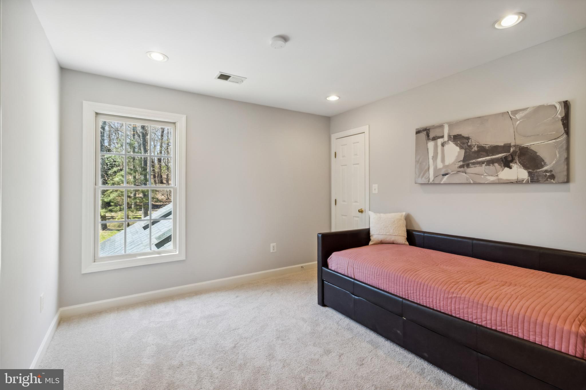 3409 Monarch Drive Edgewater, MD 21037 - Photo 30 of 55 2nd Upper level bedroom