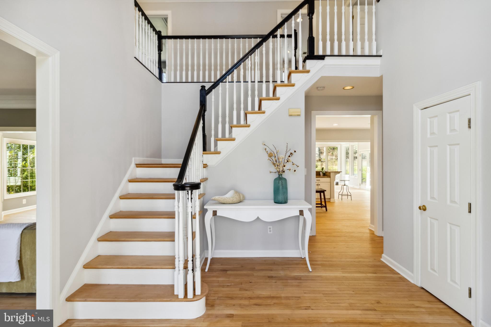 3409 Monarch Drive Edgewater, MD 21037 - Photo 3 of 55 Welcoming Foyer