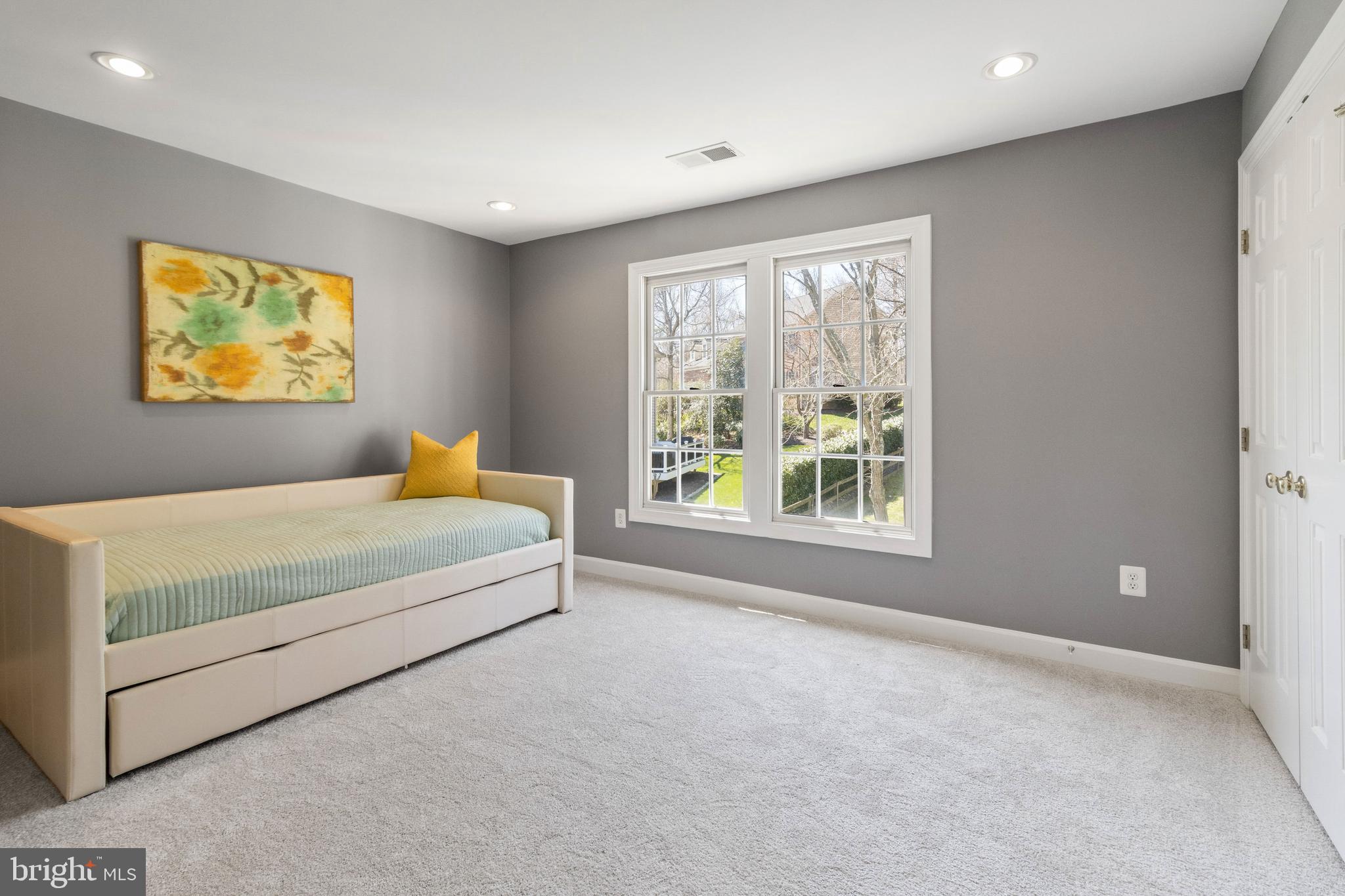 3409 Monarch Drive Edgewater, MD 21037 - Photo 32 of 55 3rd Upper Level bedroom - new carpet