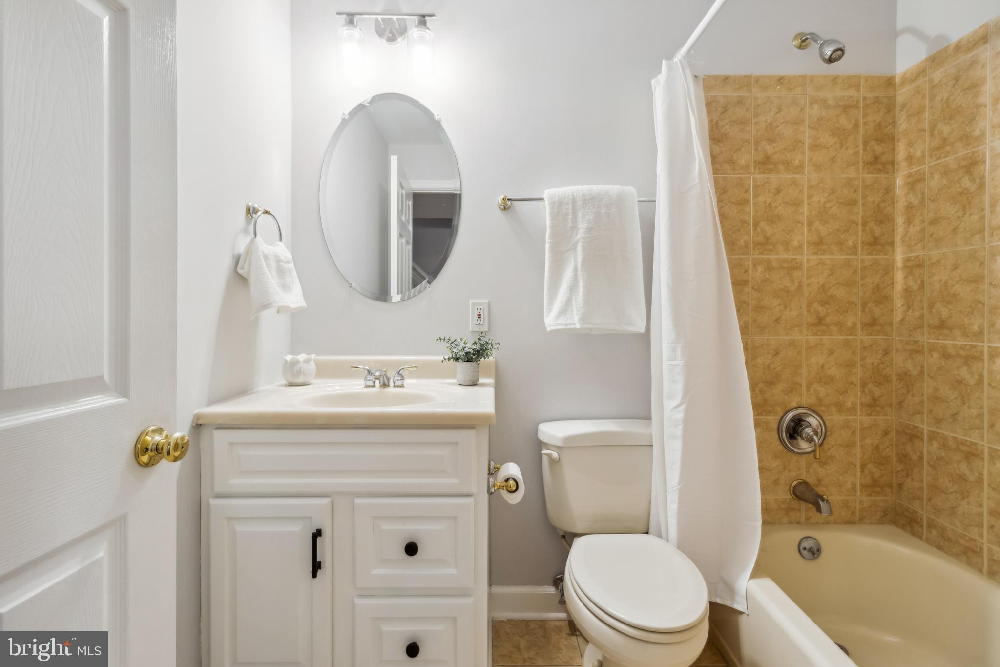 3409 Monarch Drive Edgewater, MD 21037 - Photo 36 of 55 Full bath on lower level