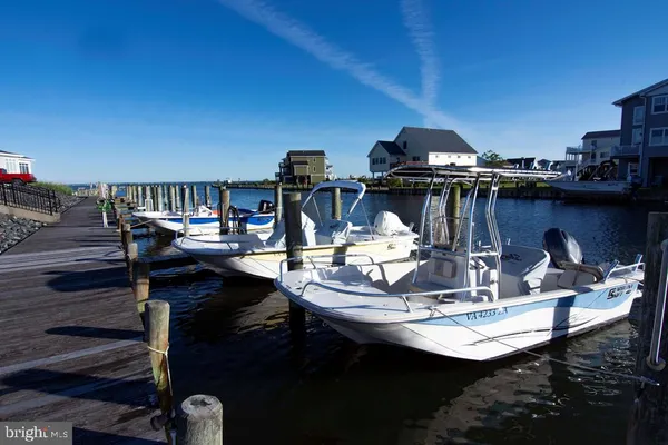 $305,745 | 1962 Mayflower Drive, Greenbackville, VA 23356