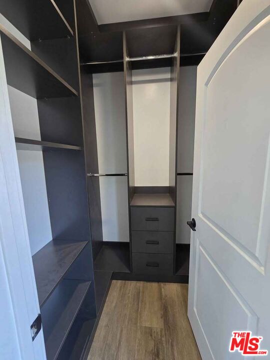 14121 Califa Street Sherman Oaks, CA 91401 - Photo 16 of 33 a walk in closet