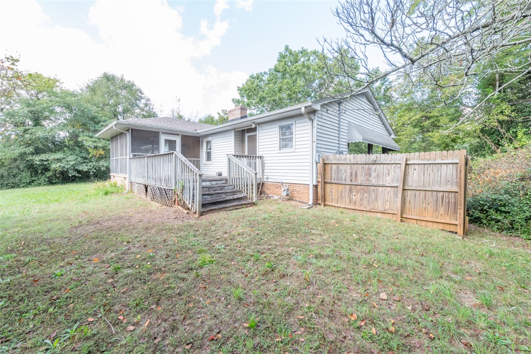 412 Frontage Road Clemson, SC 29631 - Photo 16 of 39