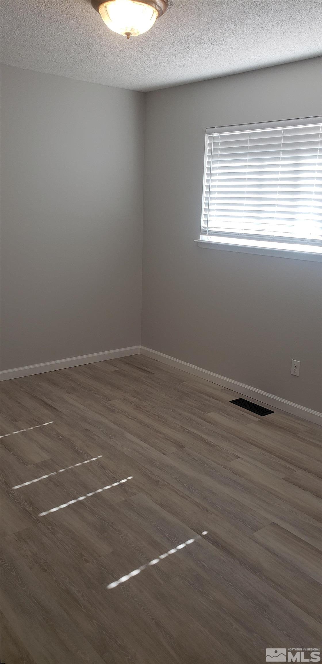 2165 Edgemar Circle Reno, NV 89512 - Photo 20 of 27 Photo 20