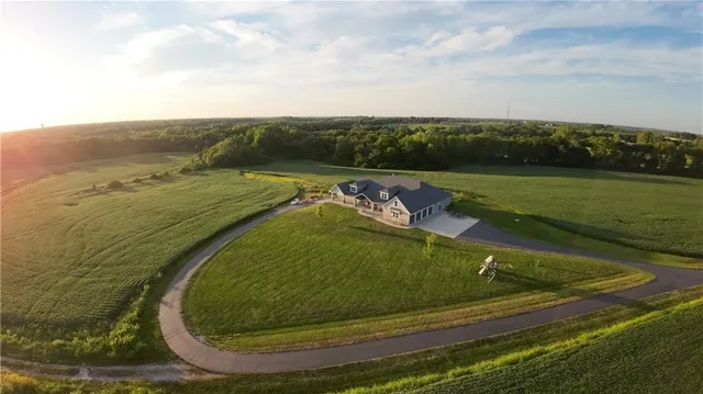 $2,975,000 | 12714 South Harris Road, Greenwood, MO 64034