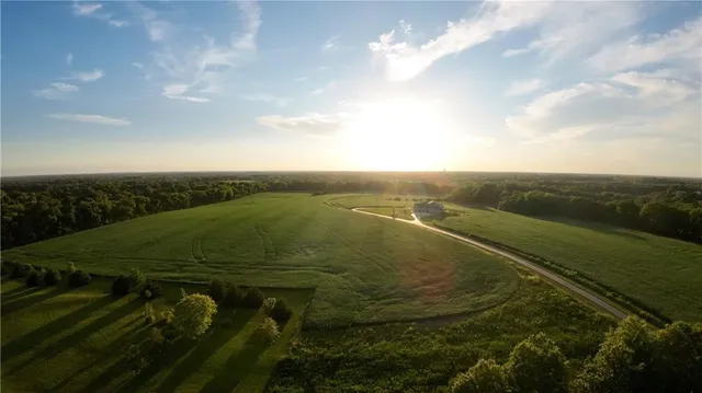 $2,975,000 | 12714 South Harris Road, Greenwood, MO 64034