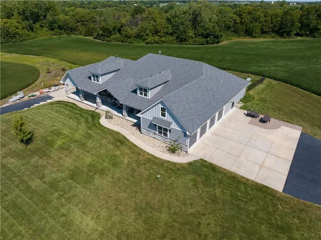 $2,975,000 | 12714 South Harris Road, Greenwood, MO 64034