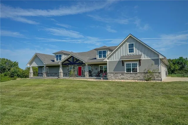 $2,975,000 | 12714 South Harris Road, Greenwood, MO 64034