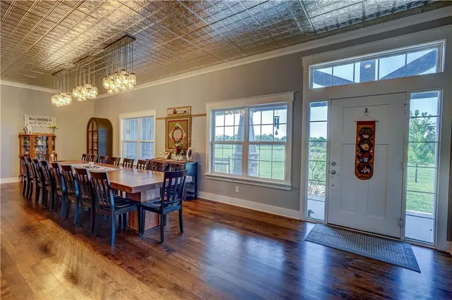 $2,975,000 | 12714 South Harris Road, Greenwood, MO 64034