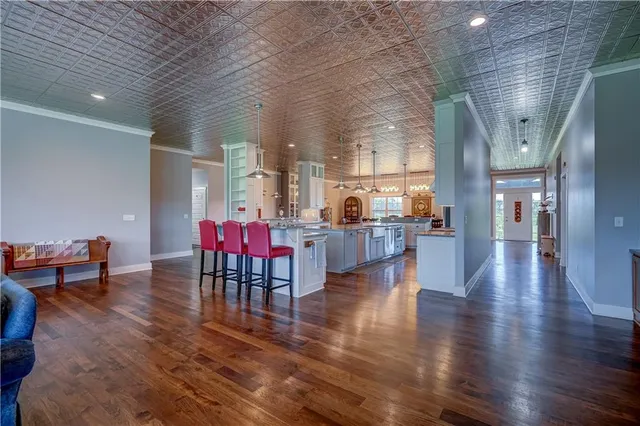 $2,975,000 | 12714 South Harris Road, Greenwood, MO 64034