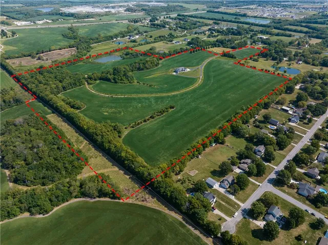 $2,975,000 | 12714 South Harris Road, Greenwood, MO 64034