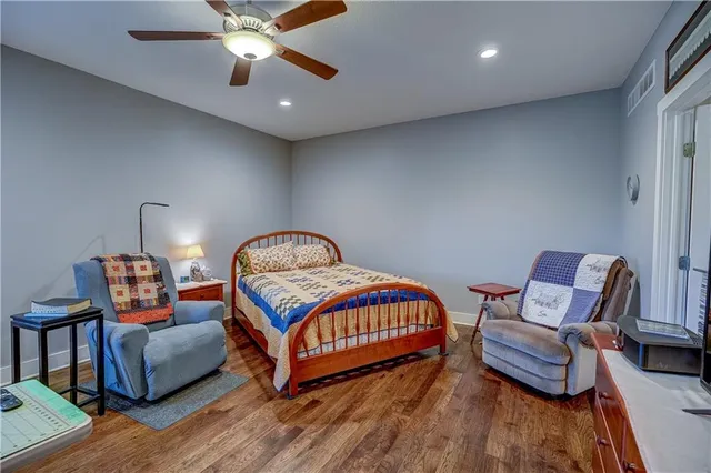 $2,975,000 | 12714 South Harris Road, Greenwood, MO 64034